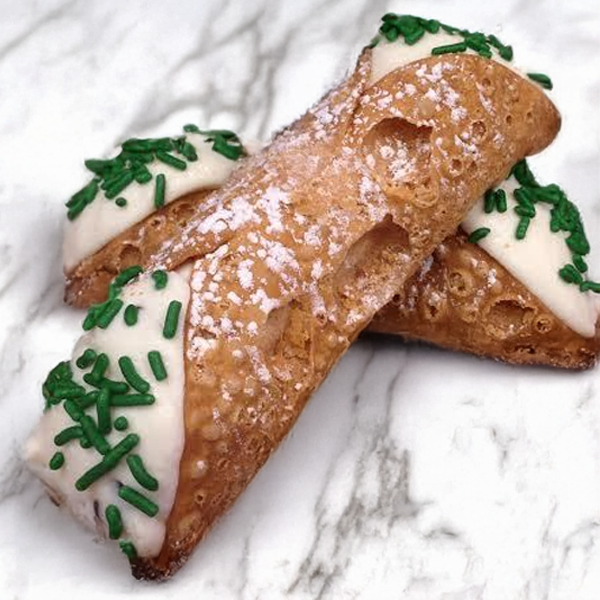 St. Paddy's Mini Cannoli