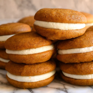 Pumpkin Spice Whoopie Pies