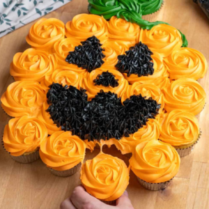 Jack-o'-Lantern Cupcake Cake